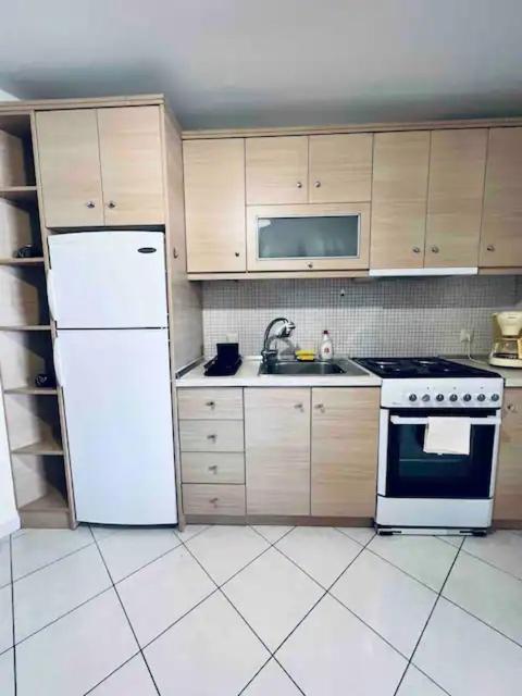 New Unique Apartment In Heraklion Bagian luar foto