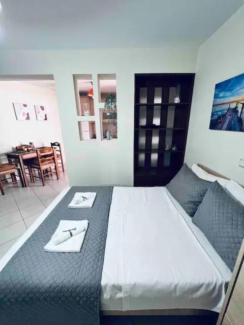 New Unique Apartment In Heraklion Bagian luar foto