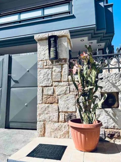 New Unique Apartment In Heraklion Bagian luar foto